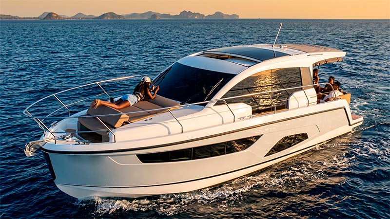 Sealine C335