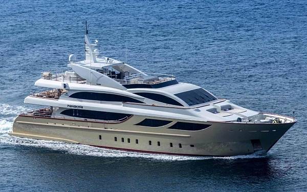 Аренда суперяхты Astondoa 149 Panakeia на Пхукете