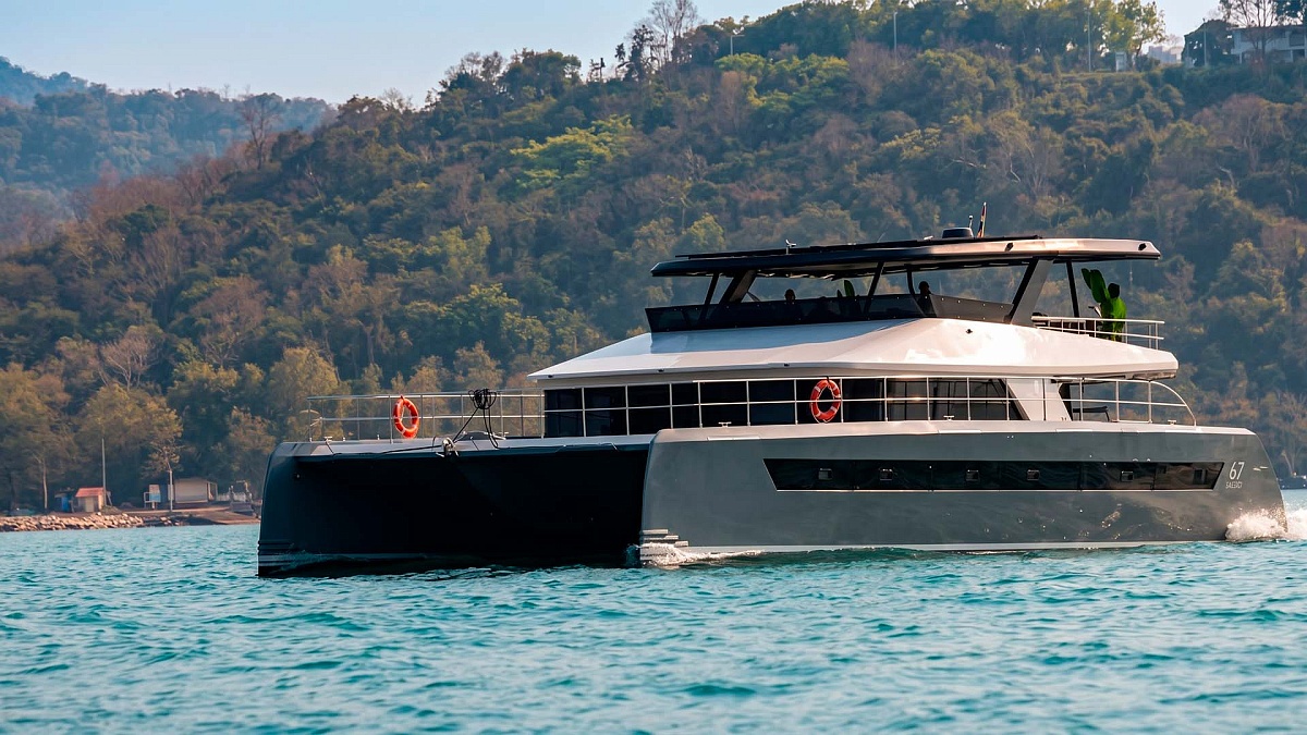 Продажа моторного катамарана Floeth Yachts Solstice 67 на Пхукете