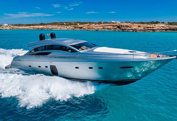 Pershing 72