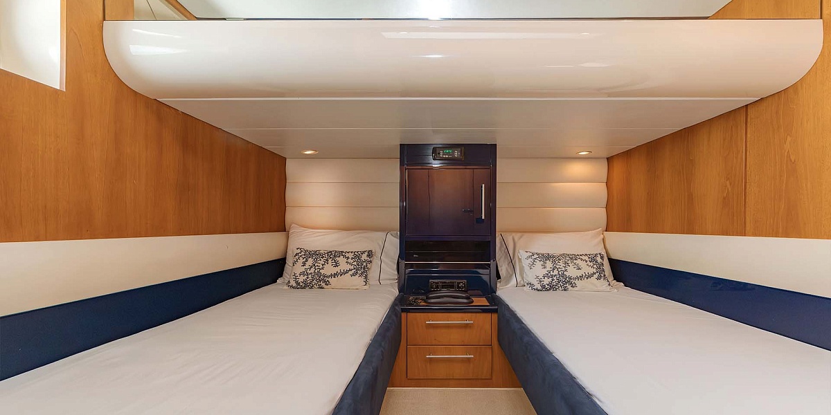 Аренда яхты Riva 70 Aria Blue на Пхукете - твин кровати