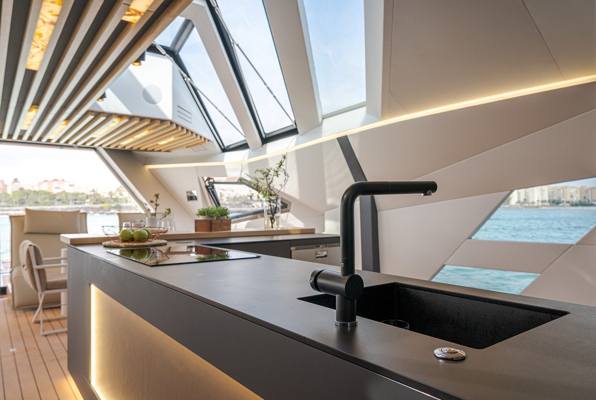 Trimaran Hanstaiger X1