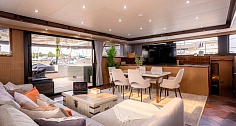 Купить моторный катамаран Floeth Yachts Solstice 67 - салон