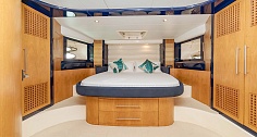 Аренда яхты Riva 70 Aria Blue на Пхукете - мастер-каюта