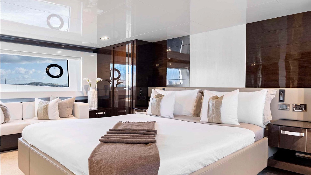 VIP-каюта на яхте Pearl 80 Omnia во Франции