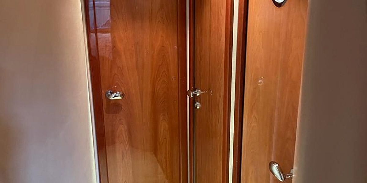 Продается Azimut 39 с флайбриджем