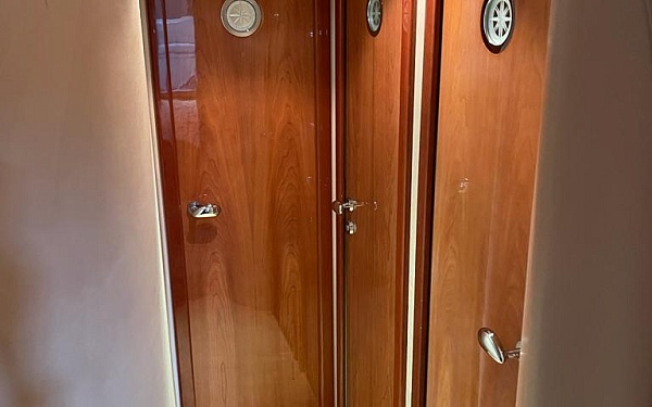Продается Azimut 39 с флайбриджем