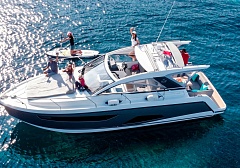 Продается яхта Sealine S330 во Франции