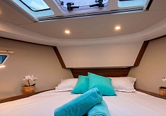 Продается яхта Sealine S330 во Франции