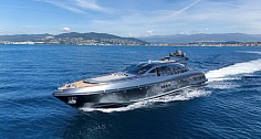 Mangusta 108 JFF в движении - аренда яхты во Франции: Канны, Ницца, Монако