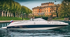 Аренда катера Chaparral Sunesta 254 МАМБА в Петербурге по каналам