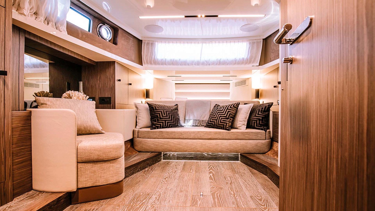 Аренда яхты Cranchi A46 Luxury Tender во Франции