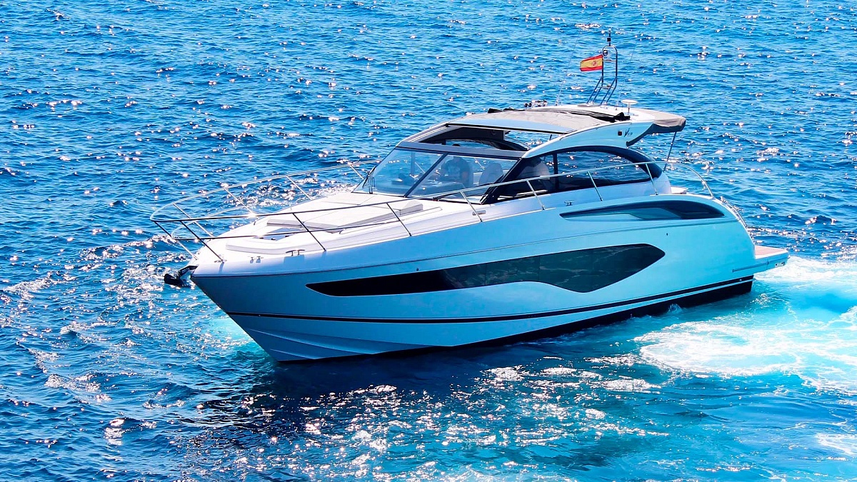 Аренда яхты Princess V50 на Ибице