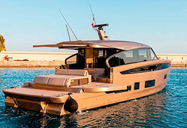 Azimut Seadeck 6