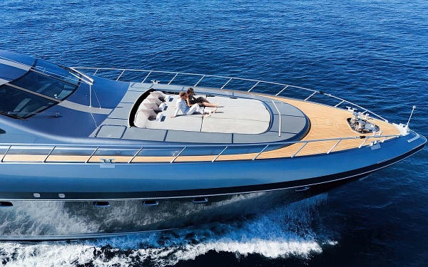 Купить яхту Mangusta 108 во Франции