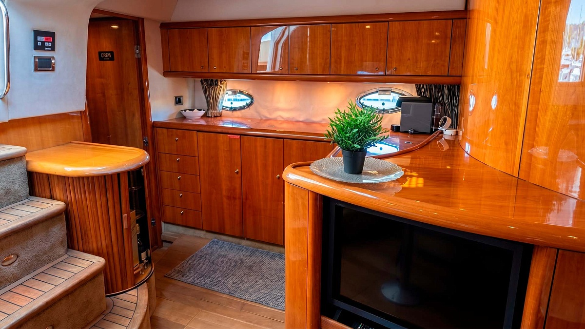 Продажа Sunseeker Camargue 50 в Испании - кухня