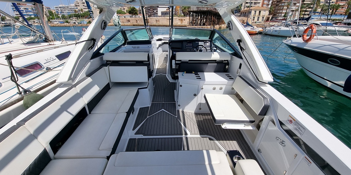 Продается Monterey 378 2017 года всего 80 моточасов