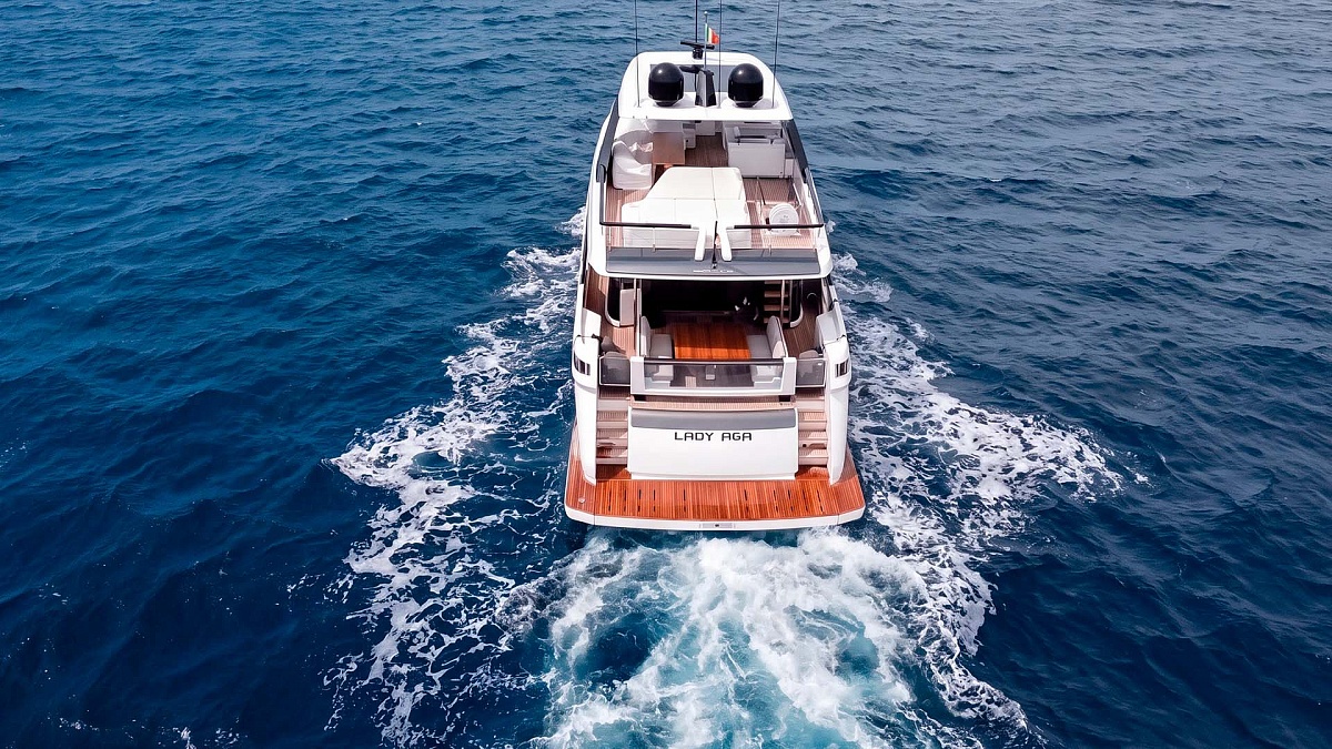 Аренда яхты Ferretti 860 во Франции