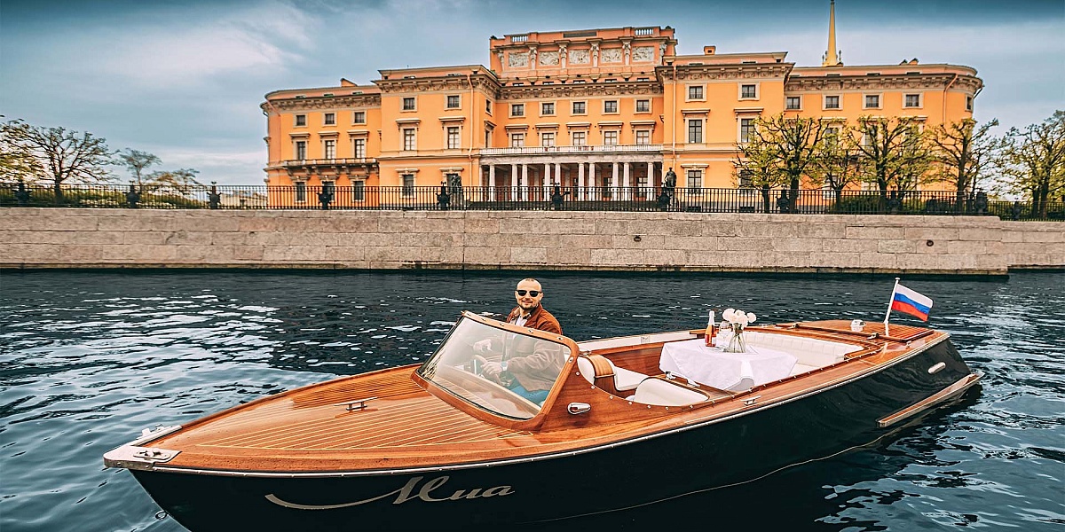Аренда катера МИА в Санкт-Петербурге