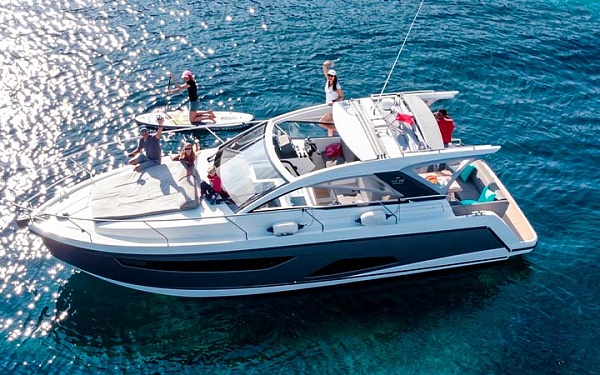 Sealine S330