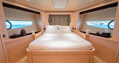 Аренда яхты Sunseeker Predator 68 на Ибице - vip-каюта