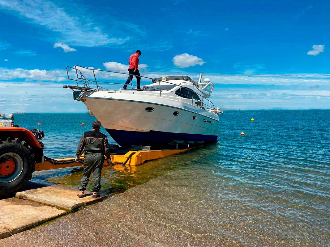 Продается Azimut 39 с флайбриджем