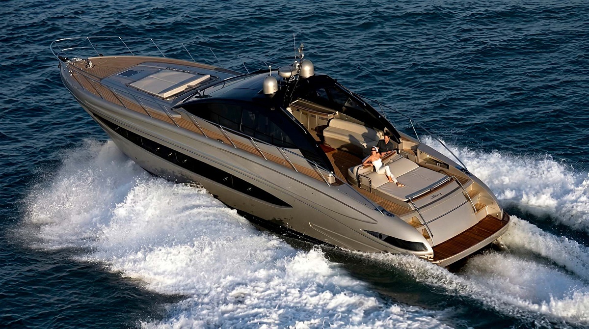 Аренда яхты Riva 63 Vertigo на Лазурном берегу