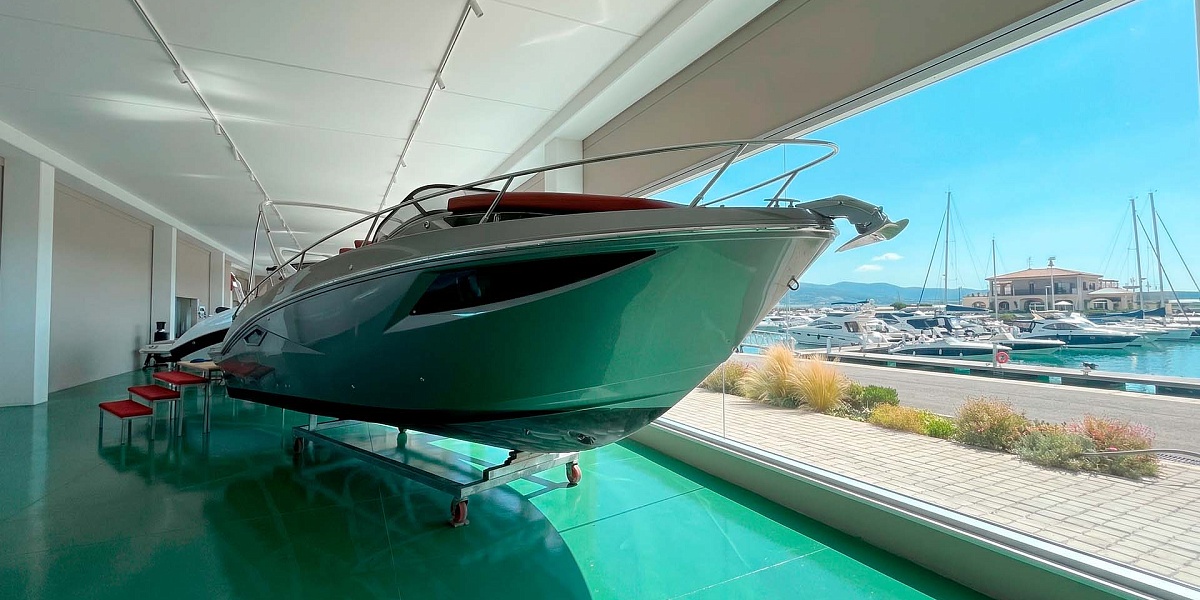 Продажа круизера Cranchi 30 Endurance