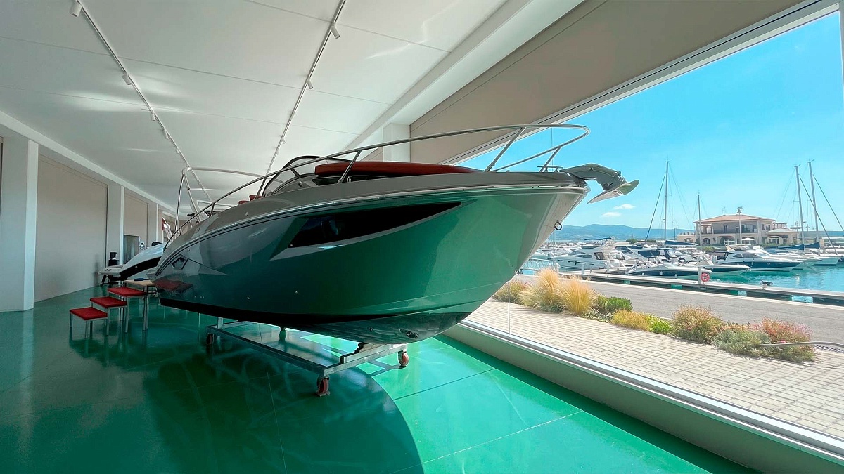 Продажа круизера Cranchi 30 Endurance