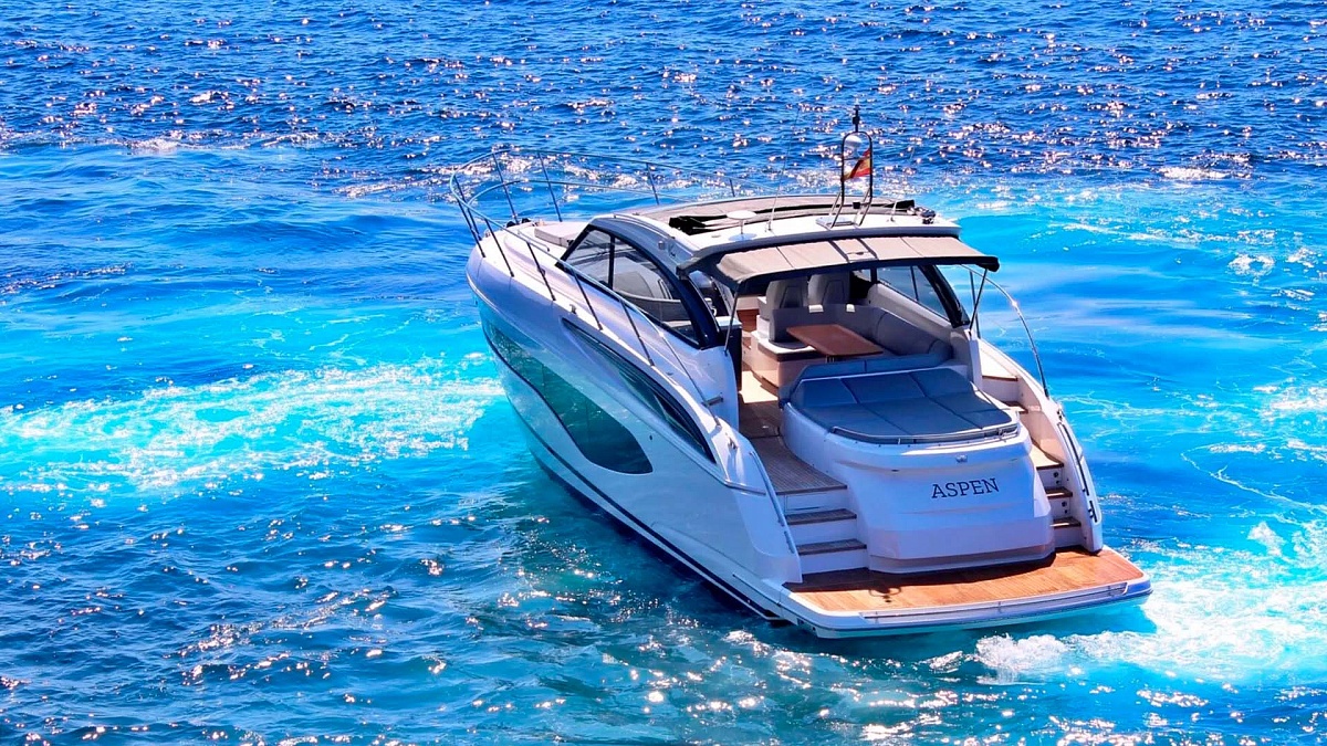 Аренда яхты Princess V50 на Ибице