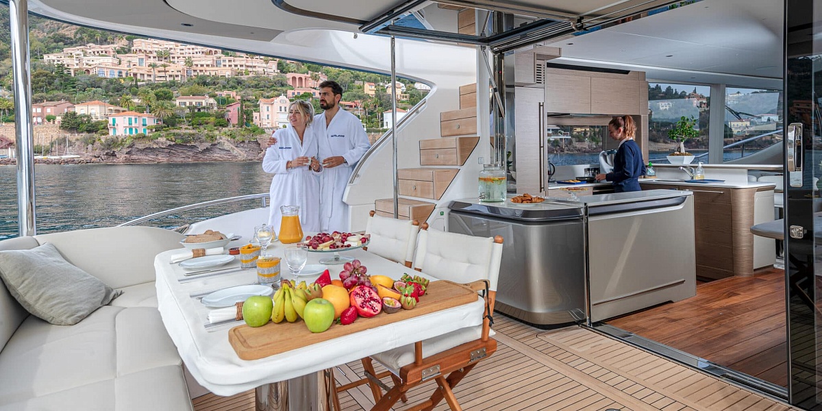 Аренда яхты Princess 72 во Франции