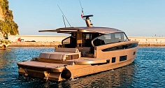 Аренда яхты Azimut Seadeck 6 во Франции - бич-клаб как у мега яхты