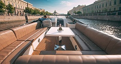 Аренда катера Белуга в Санкт-Петербурге