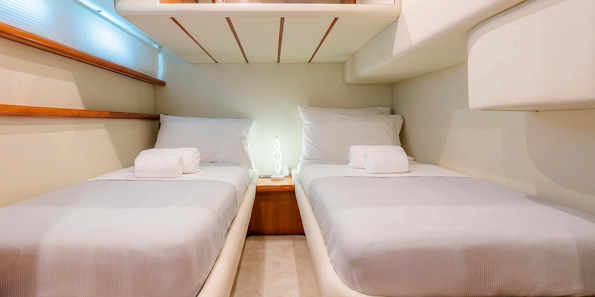 Аренда яхты Ferretti 53 на Миконосе - твин каюта