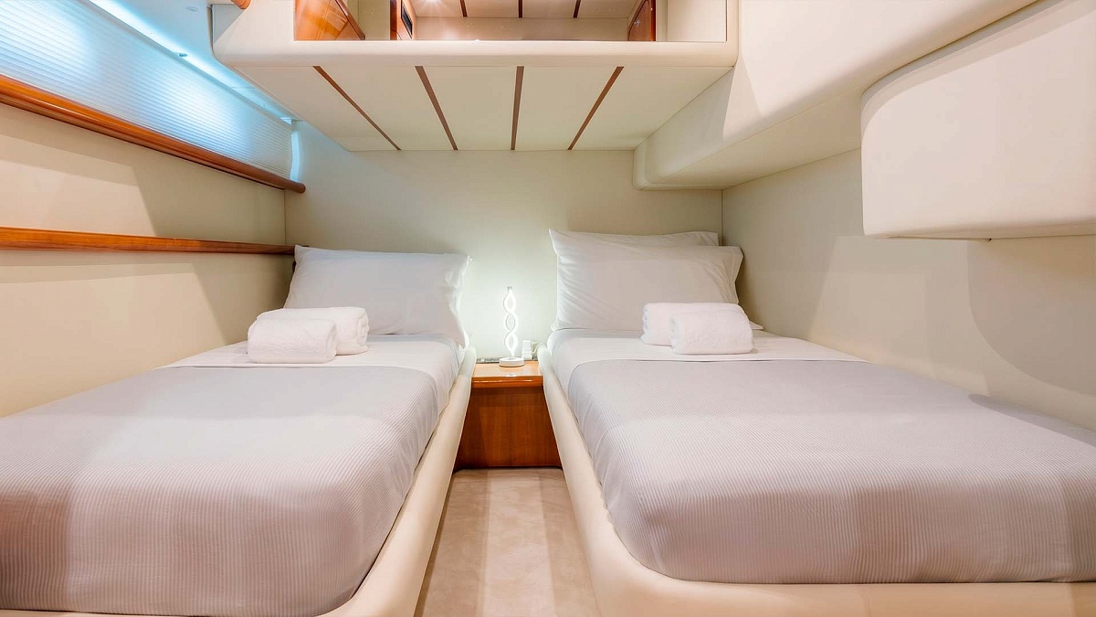 Аренда яхты Ferretti 53 на Миконосе - твин каюта