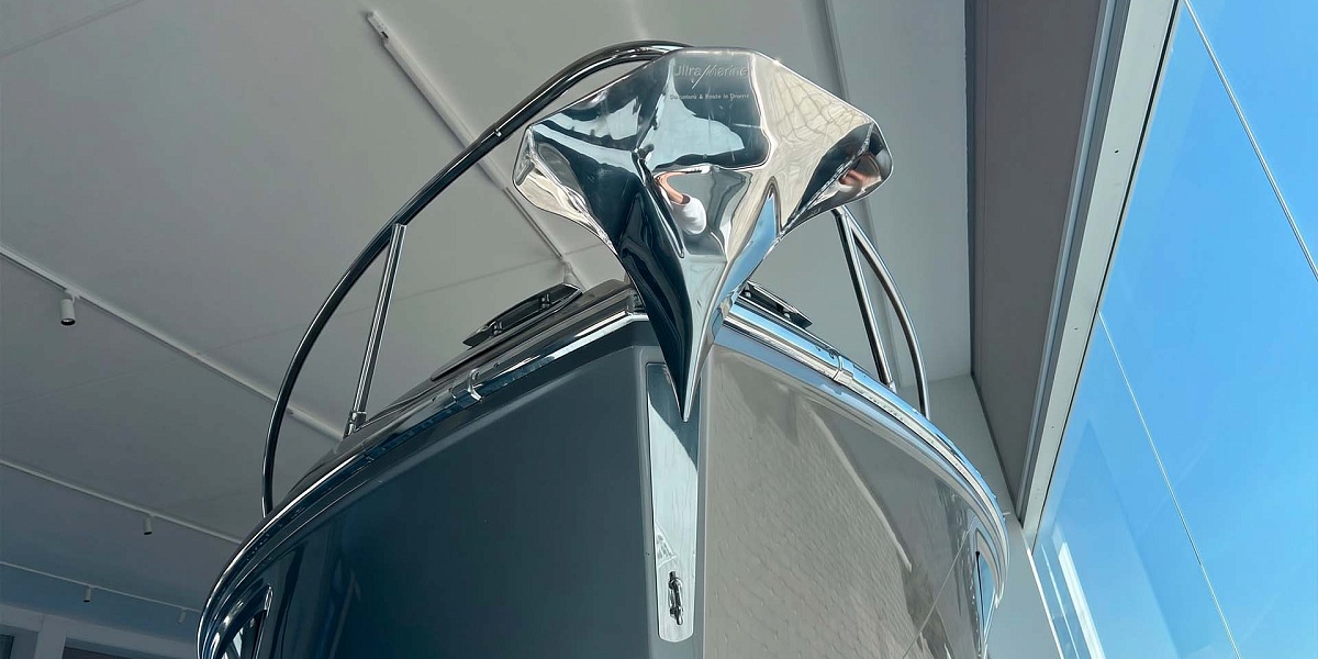 Продажа круизера Cranchi 30 Endurance, якорь Ultra Marine