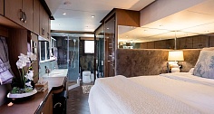 Продажа моторного катамарана Floeth Yachts Solstice 67 на Пхукете - мастер каюта