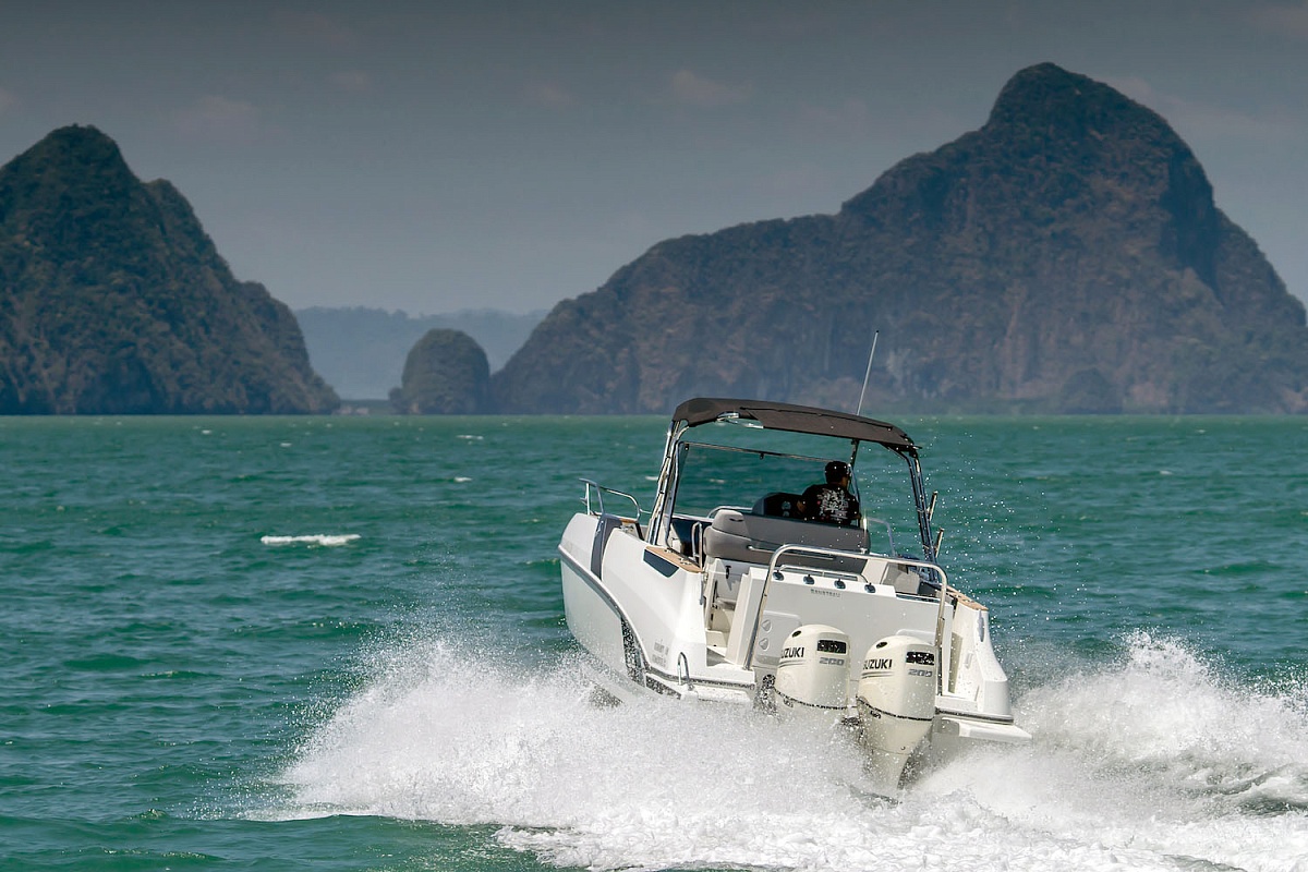 Аренда моторного катера Beneteau Flyer 8.8 NAUTI ONE на Пхукете, Таиланд
