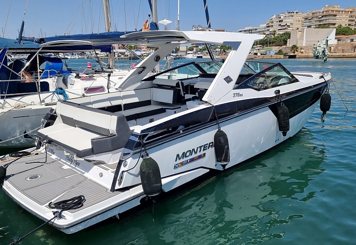 Monterey 378