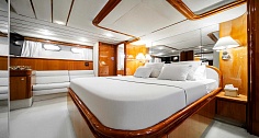 Аренда яхты Ferretti 68 на Миконосе - мастер каюта