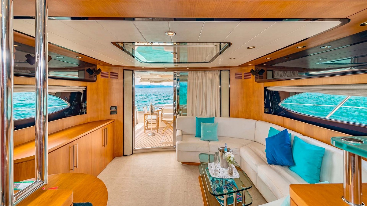 Аренда яхты Riva 70 Aria Blue на Пхукете - салон
